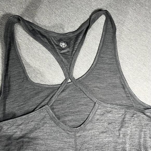 New With Tags Gaiam Women's Yoga Slim Fit Tank Top Moisture Wicking Activewear - Picture 6 of 7